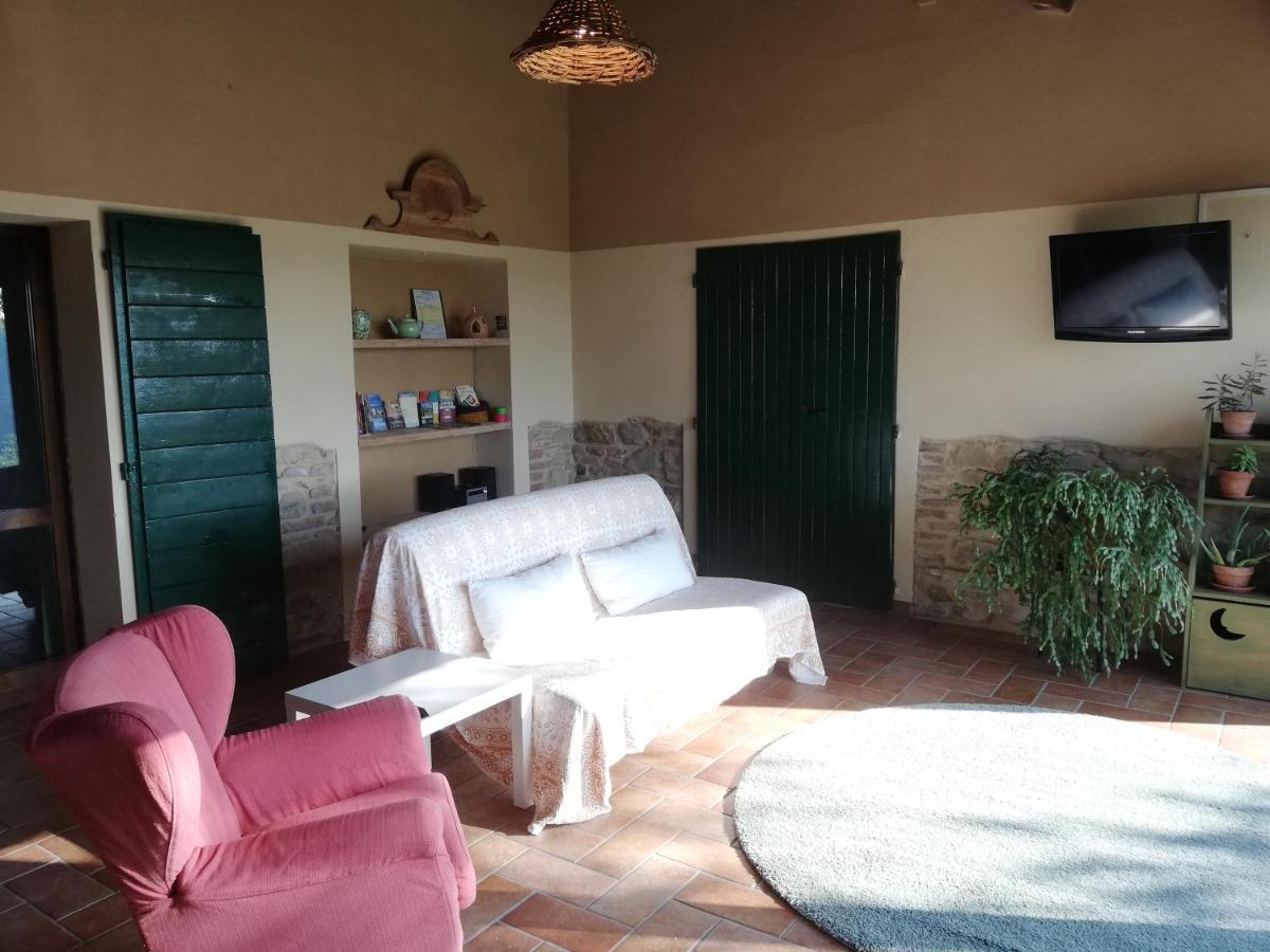 דירות צ'זנה Casa Delle Ginestre מראה חיצוני תמונה